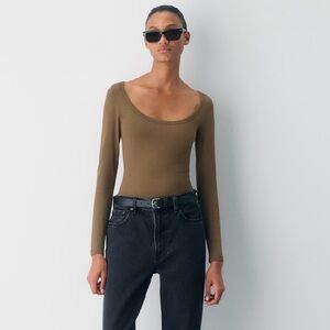 Aritzia Original Contour Archer Longsleeve Cello Brown XS